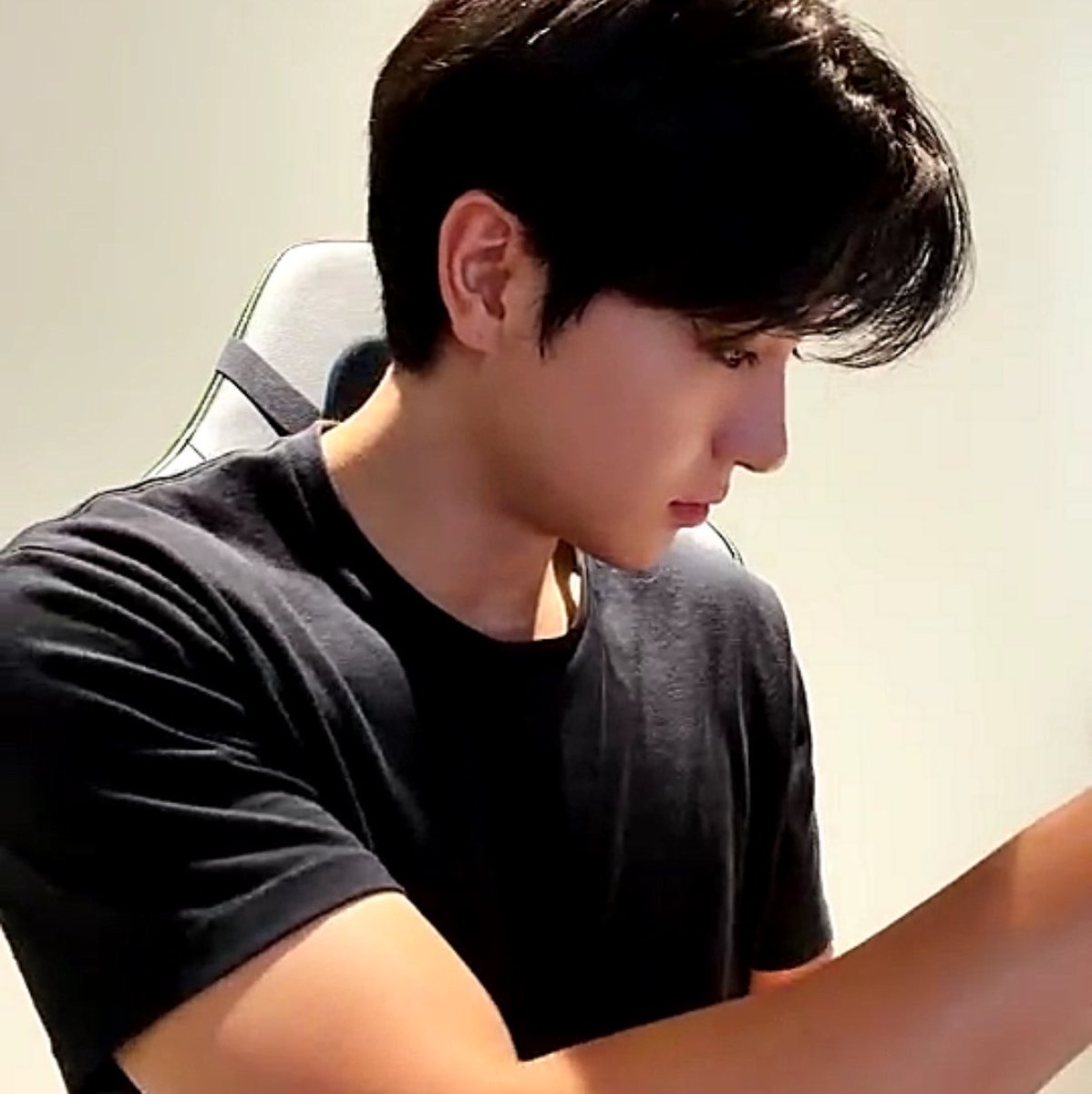tbzhyunjaeS2's tweet photo. 내 뽀메.. https://t.co/CpkOozNsRB