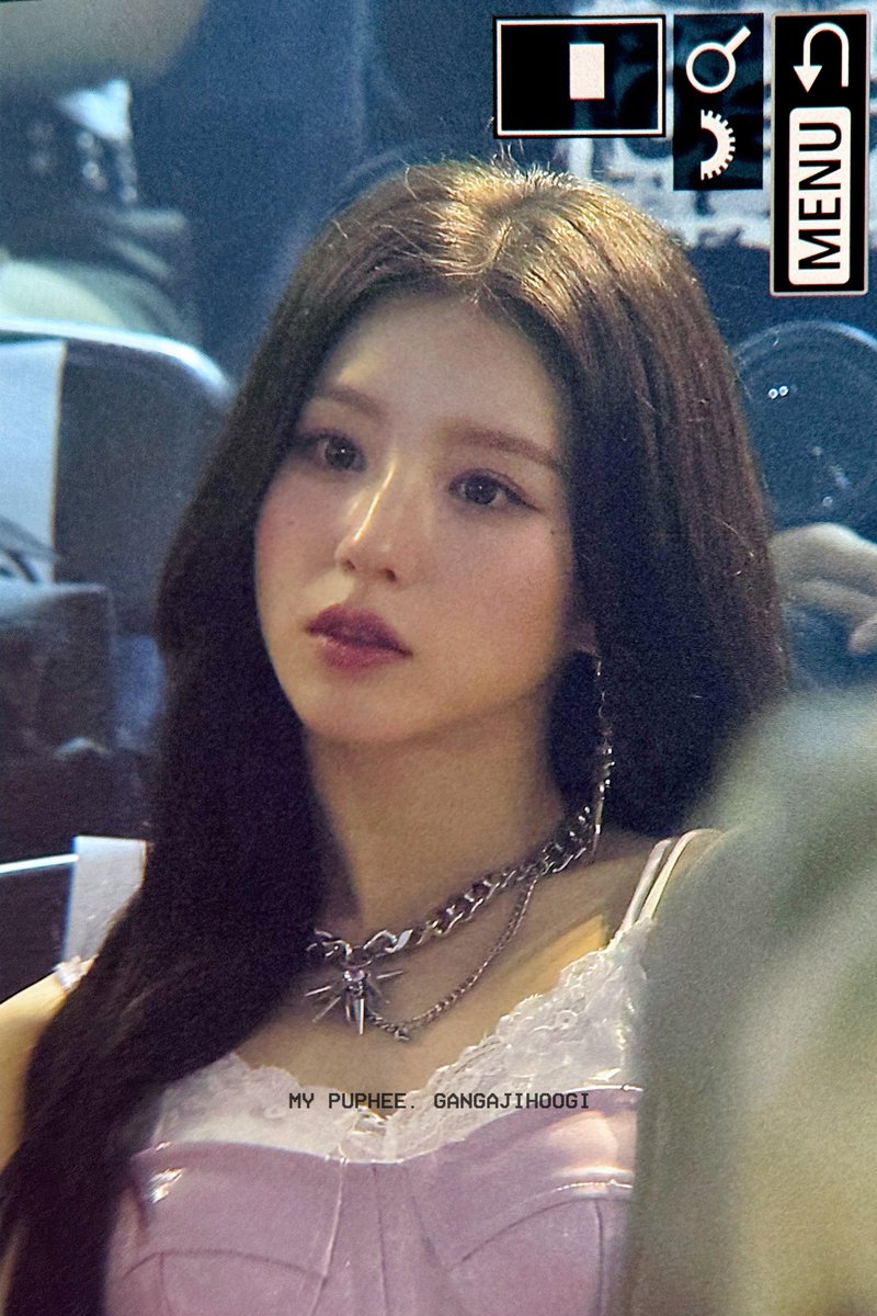 gangajihoogi's tweet photo. 260903 서패위에서 공주님 봄
#아르테미스 #ARTMS #희진 #HeeJin https://t.co/njsALWoZcJ