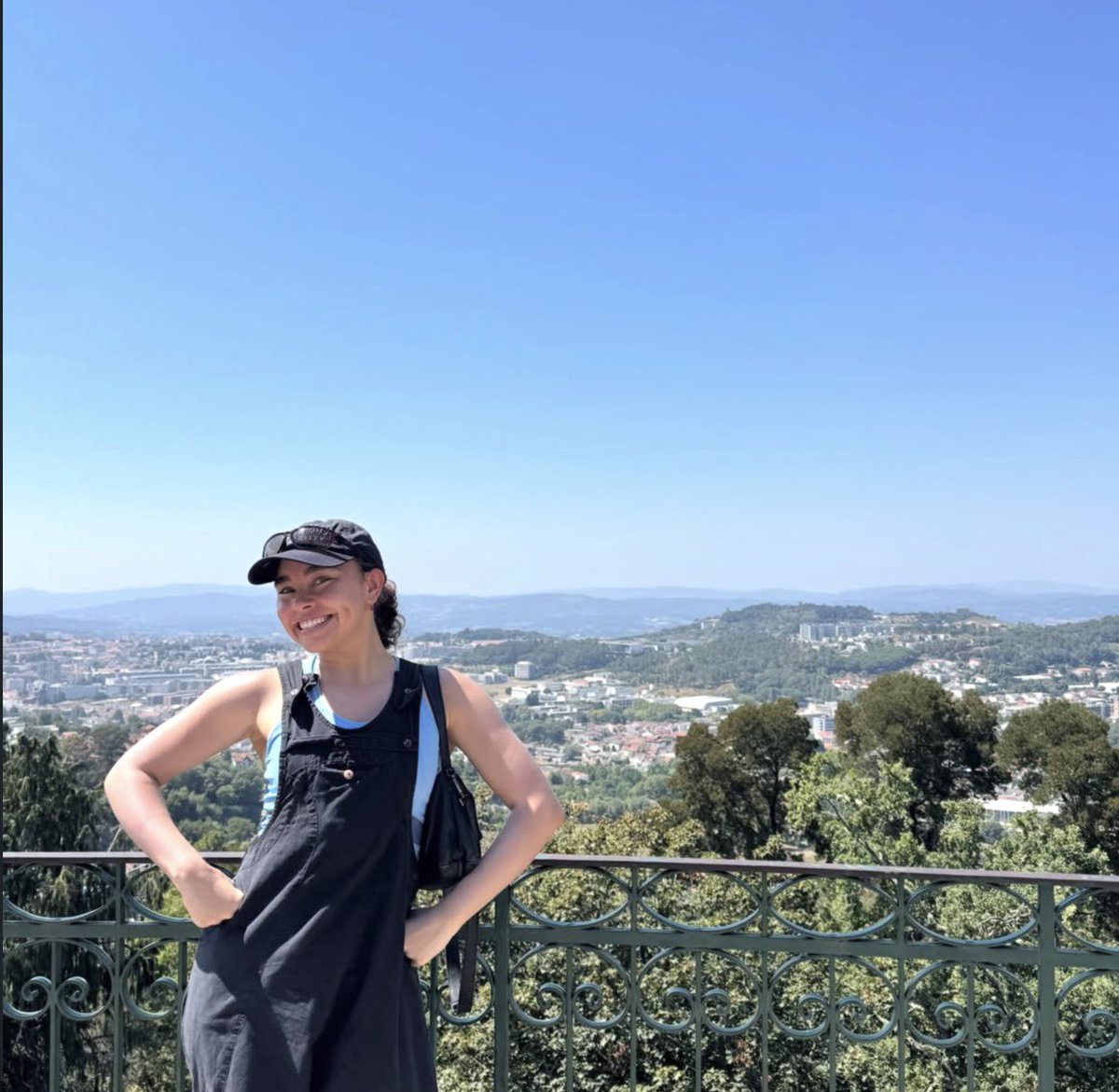 archivebbass's tweet photo. bailey in portugal ✨ https://t.co/Q7mXZxcqWr