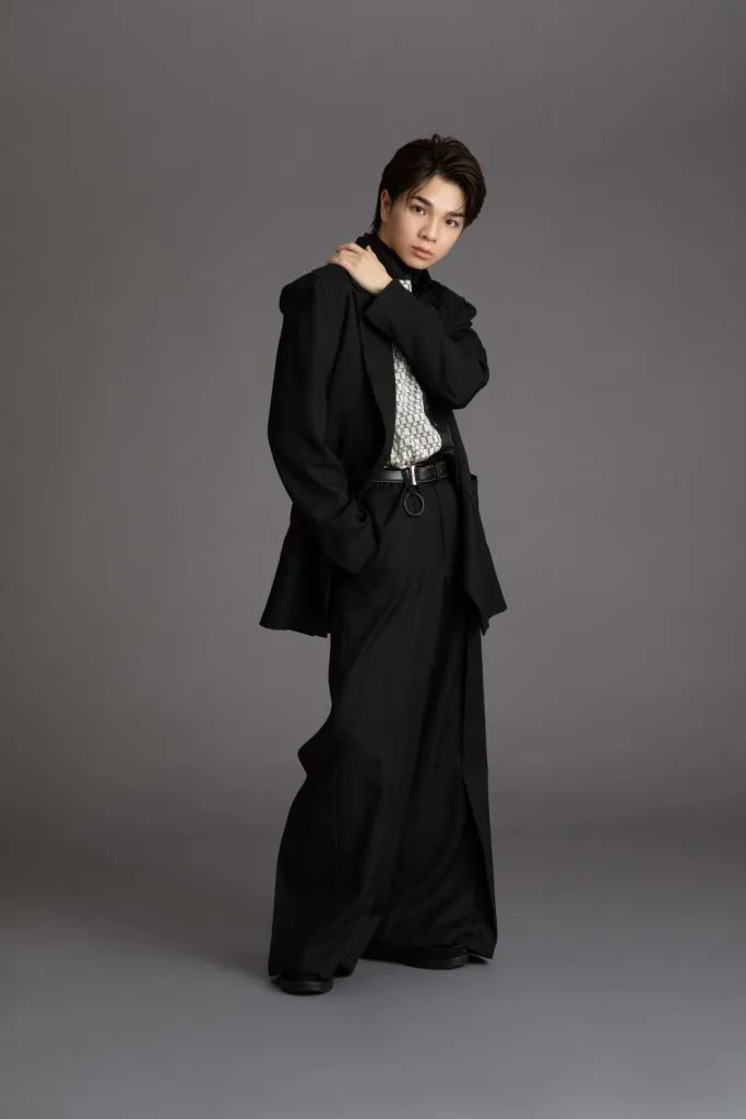 milk_magazine_'s tweet photo. 🩵塩﨑太智さん、初の単独表紙✨

9/24(木)発売
『SPRiNG 11月号』📖

待望の初単独表紙を飾る塩﨑太智さん🩵
さらに10ページの大特集も掲載！

ファンなら見逃せない一冊です👀✨

▼予約はこちら
https://t.co/sC4yVV7Rlh

#PR #MILK #塩﨑太智 https://t.co/VmD2MYjHga