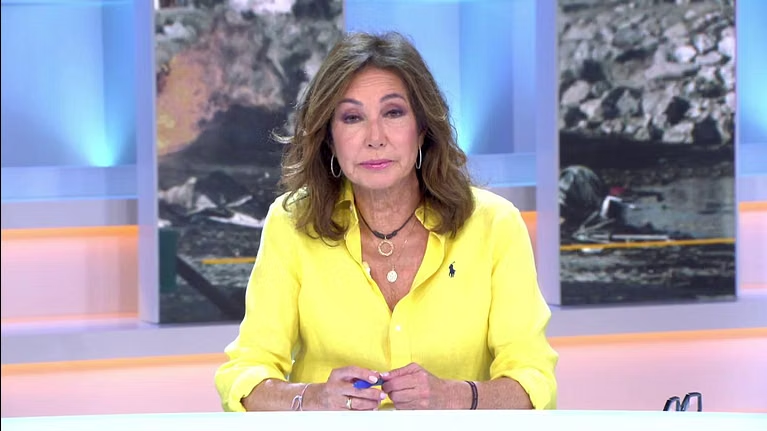 Dos30TV's tweet photo. #ElProgramaDeAR en @telecincoes de nuevo LÍDER de las cadenas comerciales con un 12.6% de cuota, 272.000 y 1.104.000 espectadores únicos

🔵 +52.9% de plusvalías

🔵 Líder absoluto de 25 a 44 años con un 14%

#QueVivaLaTele #Audiencias https://t.co/GFdi0s5pKG
