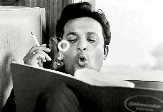 bromcorleone's tweet photo. Happy Birthday King 👑 

"Manus hoye mase 333 taka maine pachho, bochore 10% increment, tar cheye akta successful putul hole per picture hese khele 30,000 taka" ~Nayak (1966)

👆🏻 If all Bengalis saw merit in the above argument, Bengal would be a powerhouse state today 🔥 https://t.co/1cLxZtscDu