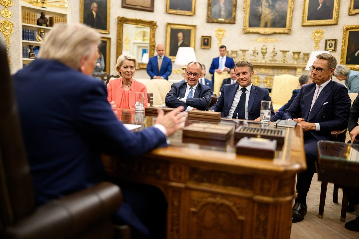DSocialista_'s tweet photo. Trump planea destinar cuatro millones de dólares a reforzar medios ultraderechistas en Europa

Forma parte de un paquete de 25 millones más para que medios y agitadores europeos desinformen sobre temas como la migración y hagan propaganda reaccionaria.

➡️ https://t.co/kCqbQLKSgU https://t.co/RyUexcn8aX