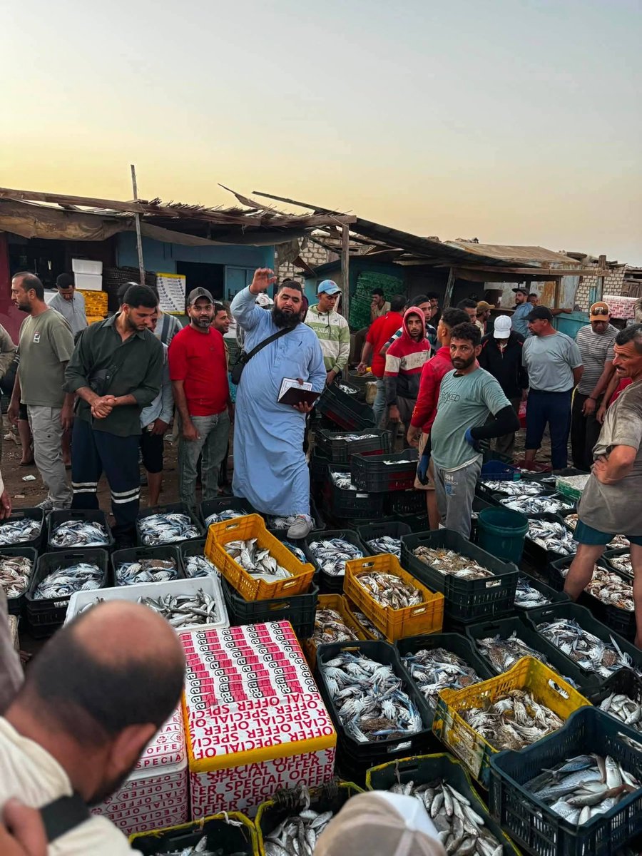 suez_egypt2023's tweet photo. البشاير وصلت.. وصول مراكب الصيد لميناء وراء البلد خلف قرية الحجاج وميناء الأتكة https://t.co/7qzoZxRaRx