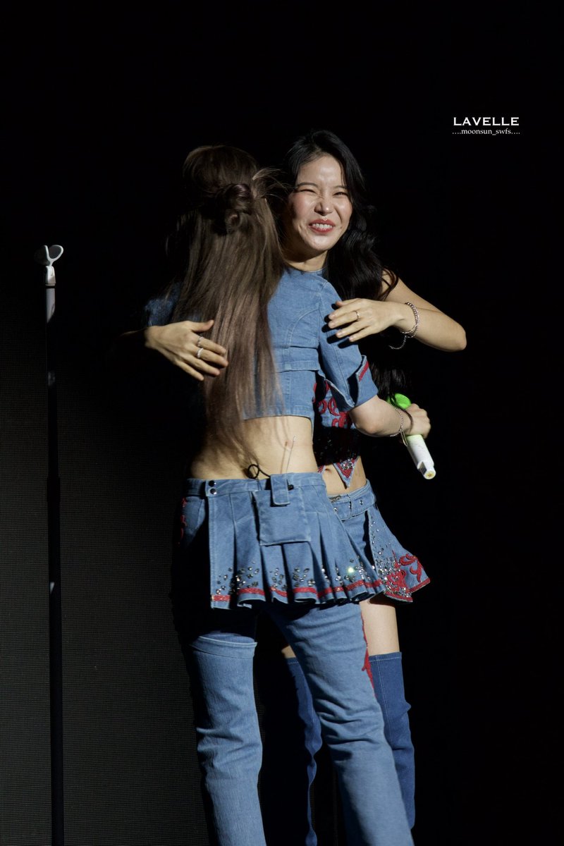 moonsun_swfs's tweet photo. 20260719 Mamamoo Moonsun
<4WARD> World Tour in Macau
#Solar #솔라 #Moonbyul #문별 https://t.co/qP08UOQqR1