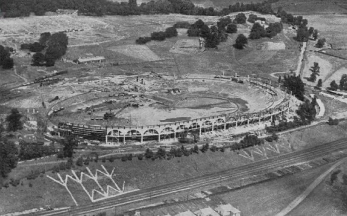 The_East_End's tweet photo. London is so heavily populated these days it is hard to imagine the countryside that used to surround the original Wembley Stadium when it was being built - this is what it looked like during (and just after) its construction... #london #history #Wembley #football #wembleystadium https://t.co/X0SpDoPto6