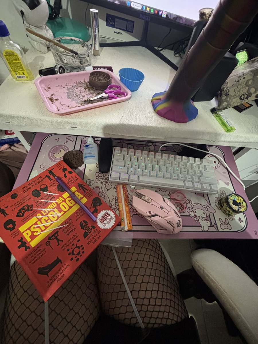 mis3eryy's tweet photo. hii #drugtwt #coketwt #weedtwt https://t.co/6FlPZU8z6U