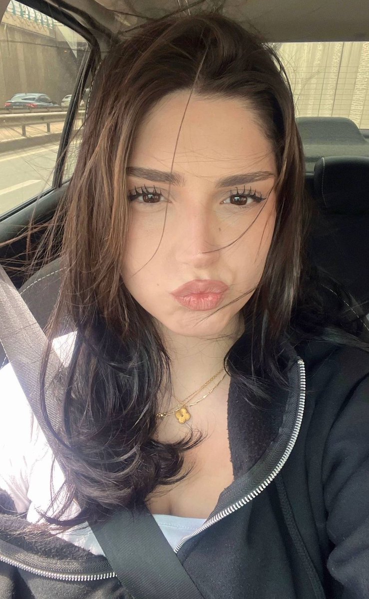 lillycaatt's tweet photo. iyi bi fotomuz kalsinn https://t.co/zy7zUvwzXk