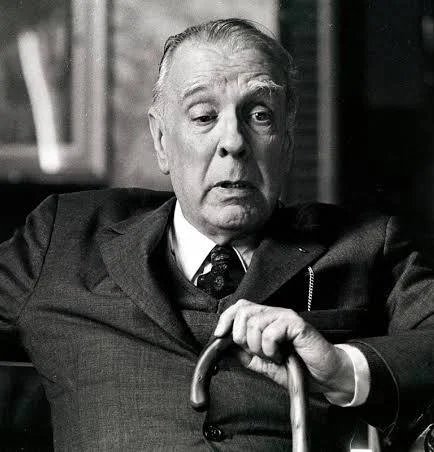 7poxy's tweet photo. "lindo papu gomez igual"

 - jorge luis borges https://t.co/5kAqS1YGPQ