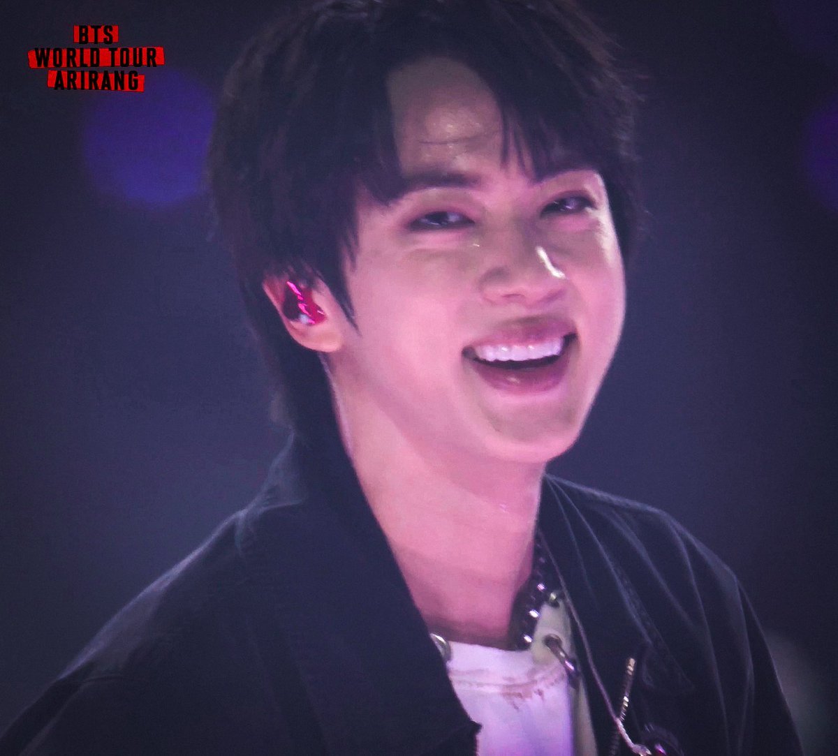 lovejjwan's tweet photo. HIS SMILE DAMNNNNN 😭 https://t.co/ryxYEplIut