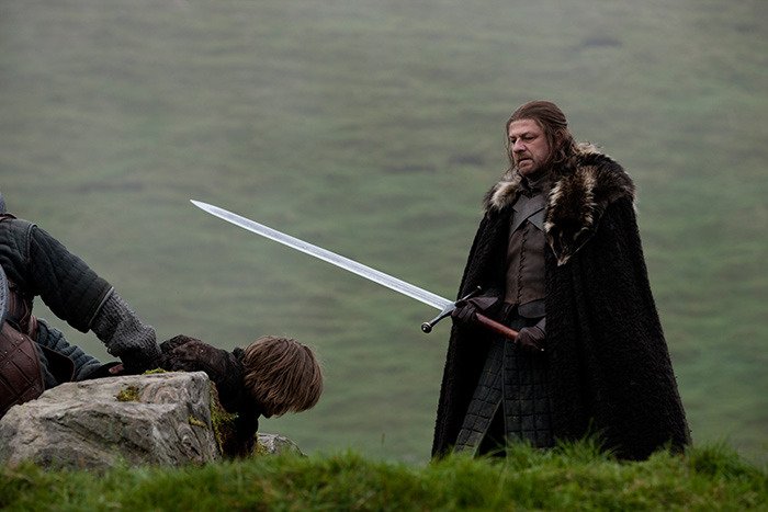 leemarh7099's tweet photo. How did Will cross the Wall without passing through a Night’s Watch castle? 🤔

In S1E1, he sees the White Walkers, escapes, and is captured near Winterfell. But he’s riding a horse so he didn't climb it. 

How did he get south without being caught at a gate? https://t.co/TgdsVTxzKH