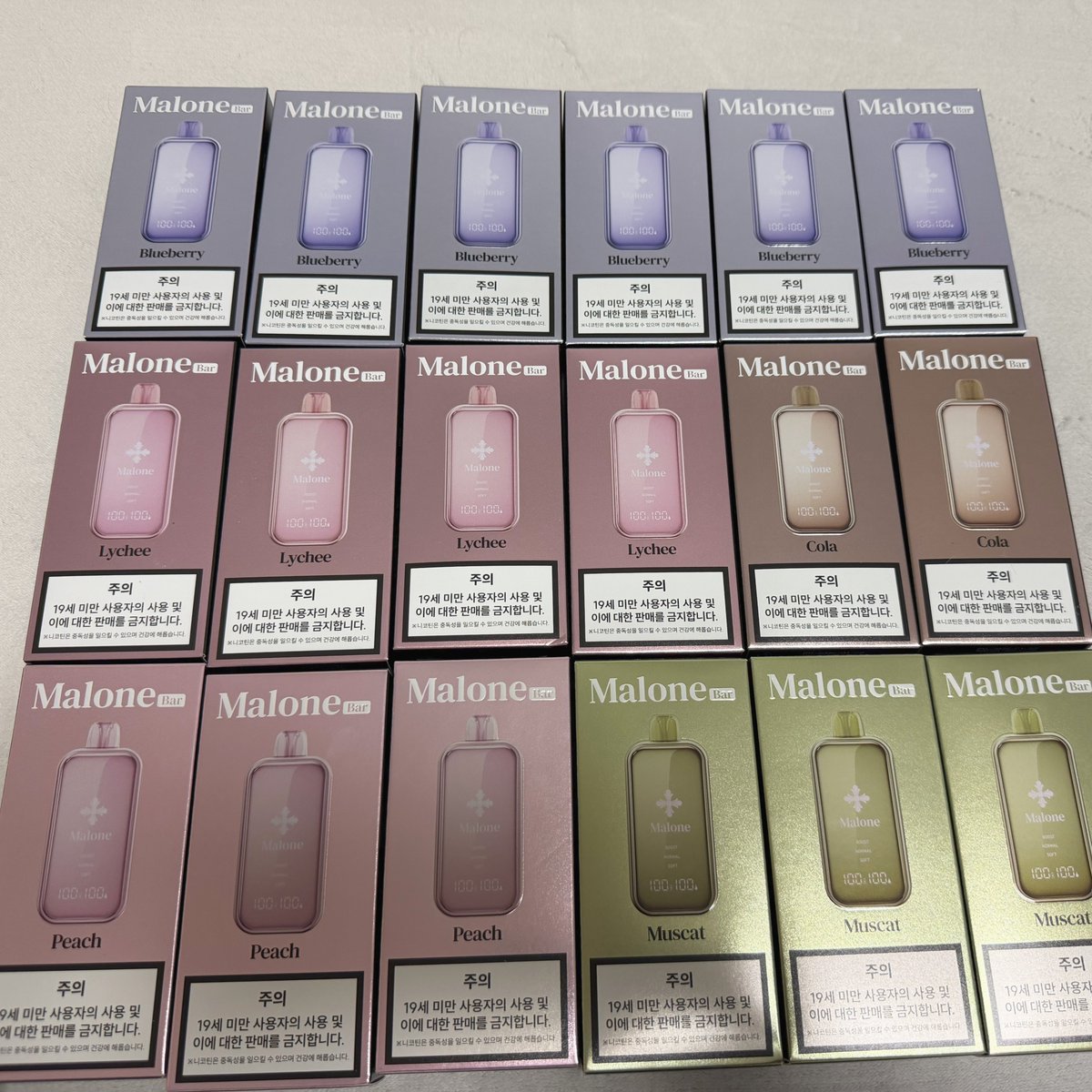 nekosuke_box's tweet photo. malone bar  マロンバー ニコパフ 電子タバコ ベイプ　買取

譲　ライチ、ピーチ、ブルーベリー、コーラ、マンゴー、パイナップル、ストロベリーヨーグルト、ピーチウーロン

求  0.7  
+1000円で専用クリアケースお付けします。

新品未開封公式品。
韓国で購入いたしました。
実績提示⭕️24時間発送⭕️メルカリ⭕️

DMかリプお願いします🙇‍♂️