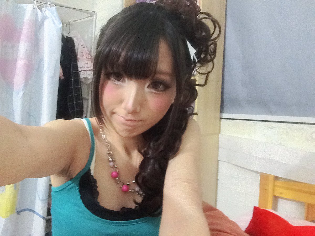 fp_in4829's tweet photo. #gyaru #渋谷ギャル  #ギャル https://t.co/oLOb50e5u6