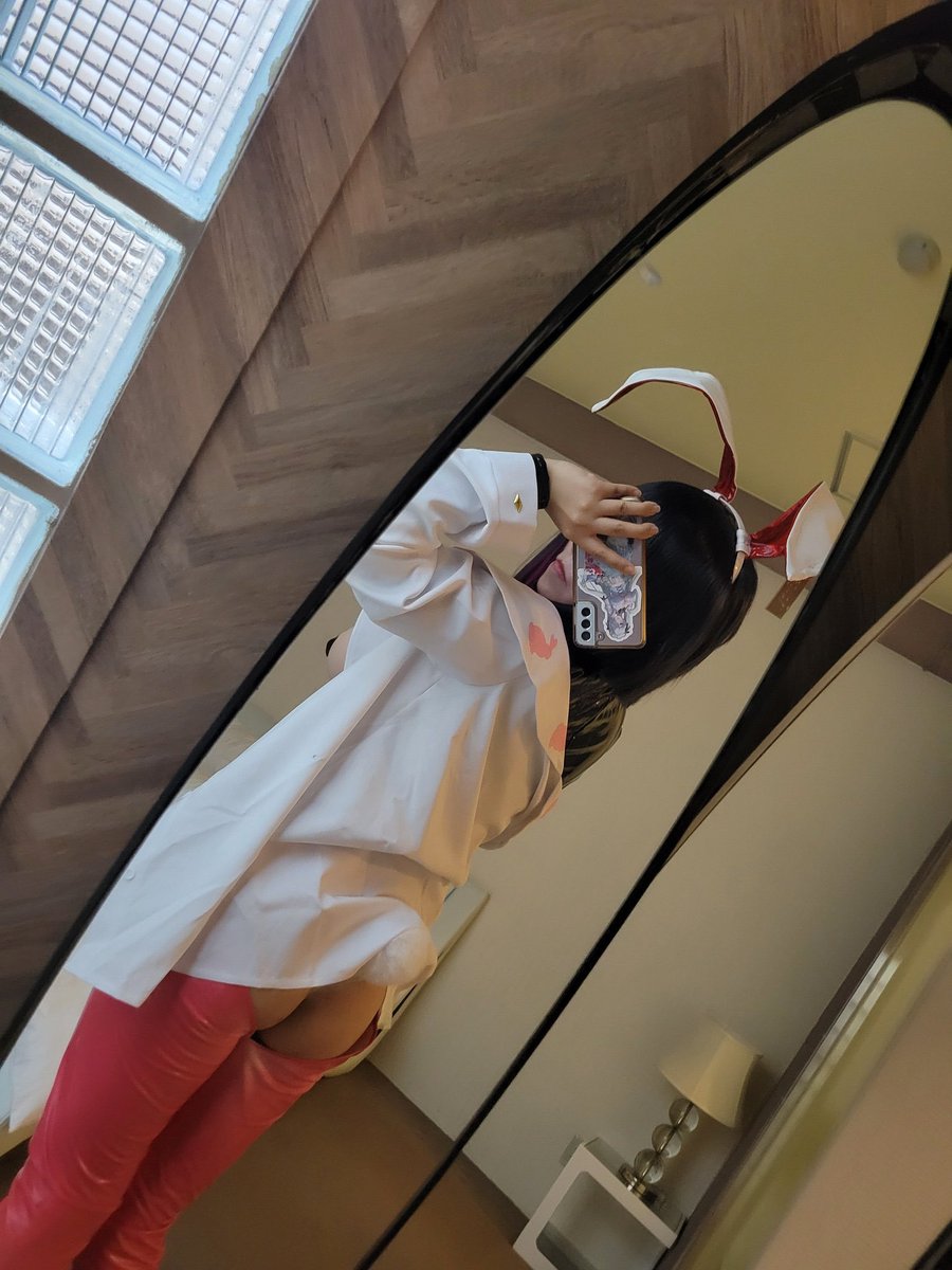 garafani's tweet photo. 喜欢兔兔吗 给你吃奶 #兔女郎 #母狗 #女高 https://t.co/8uOM4m7kQ0