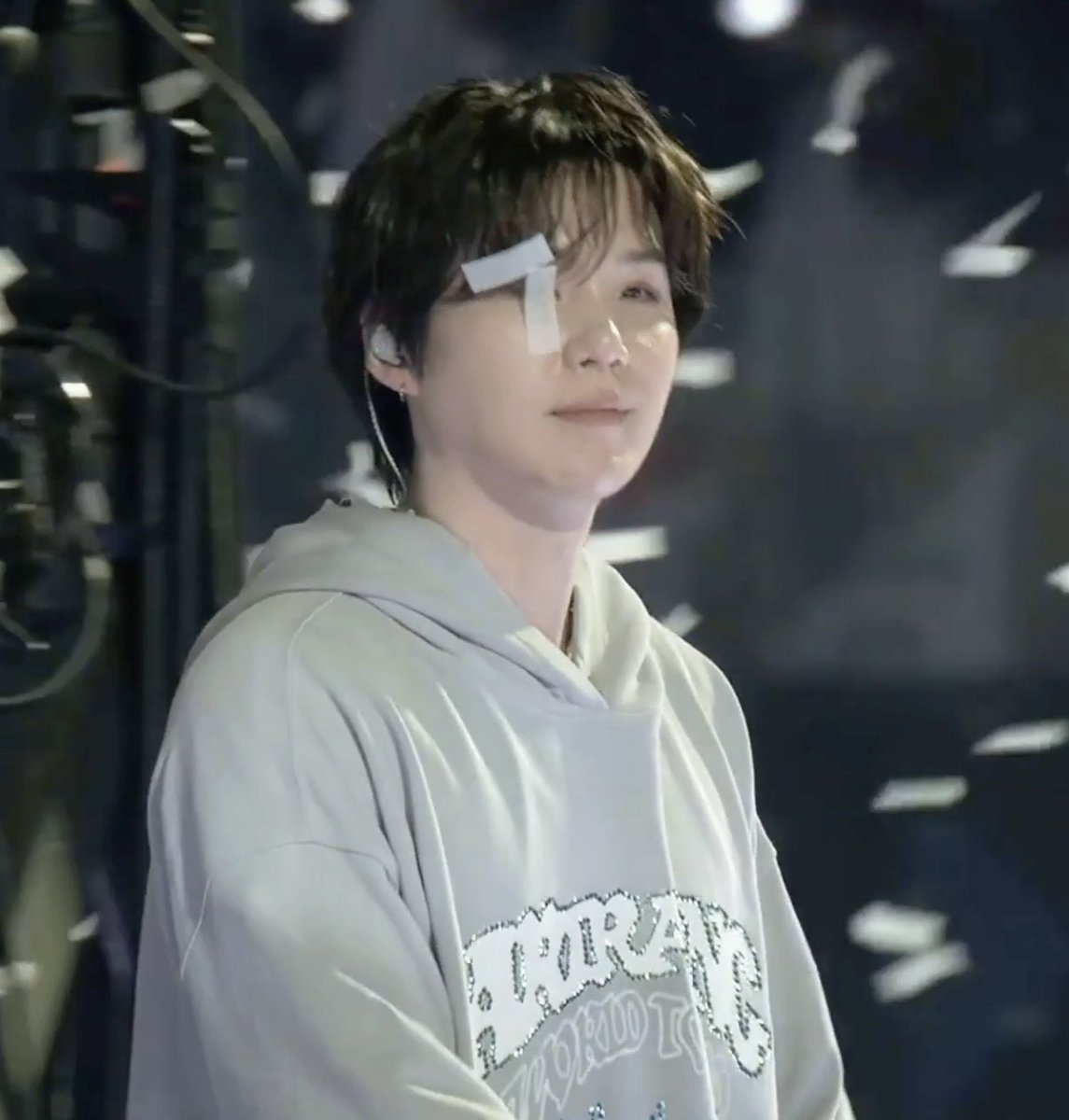 mygrchive's tweet photo. this is the reason why agust d is never coming back anymore🥹 https://t.co/PaszX2qDFF