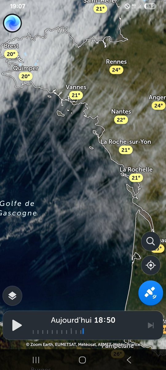 FrancisPalace's tweet photo. Mais non enfin !!! Le ciel est tout à fait normal !!! https://t.co/dK9uXdLW4p