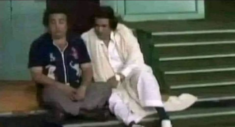 emadhamdyr's tweet photo. ما تقوم نحقق احلامنا
لأ قوم أنت انا قومت المره اللى فاتت😂😂 https://t.co/O254oyuwut