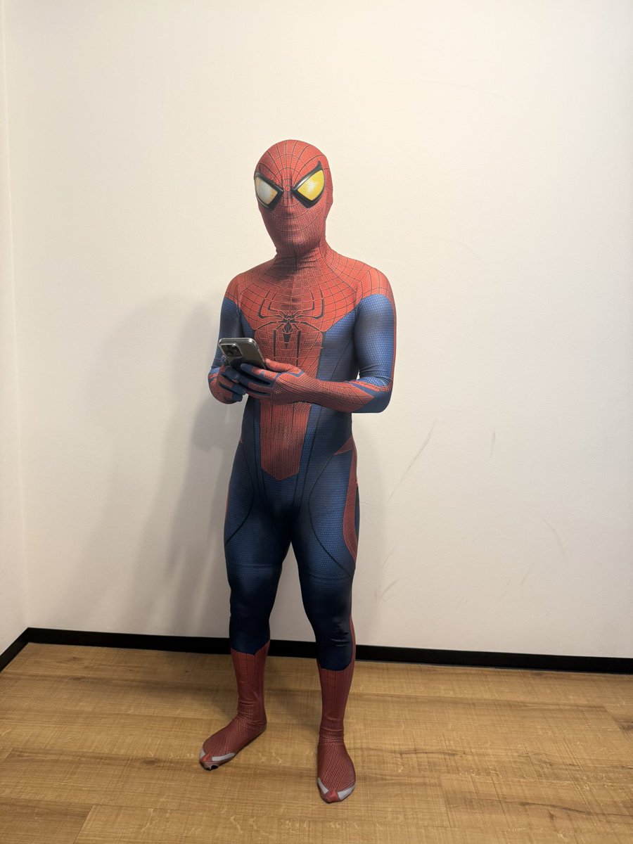 Dseiya_sub's tweet photo. しゅんきーに頼んで
俺もスパイダーマンスーツ着てみた https://t.co/tWoh6bzWBi