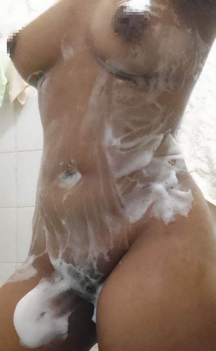 therealabiii's tweet photo. does anyone even like small boobs anymore? #nsfwtwt https://t.co/MVxMtyJgYj