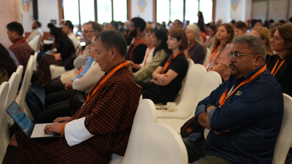 UNDP_Bhutan's tweet photo. #Day3 of Global #ConsciousFoodSystems Summit opens w/ a conversation on "Cultivating Happiness: Gross National Happiness as the Blueprint for Food Systems Transformation". It explored how #GNH can inspire food systems transformation rooted in wellbeing, balance & sustainability. https://t.co/K6Zj9Xk3Gw