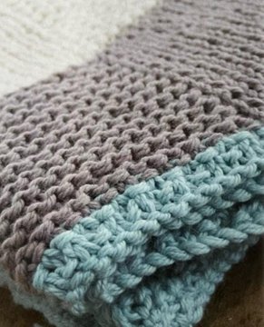 DDCrochetDesign's tweet photo. Knitted Chunky Comfy Blanket 🩵🤎

With autumn coming this is a lovely project for the season ahead. The textured stitches give it plenty of character and it can be made in any combination of colours to suit your own style 🧶

https://t.co/TCkXH40DCA

#MHHSBD #earlybiz #UKMakers