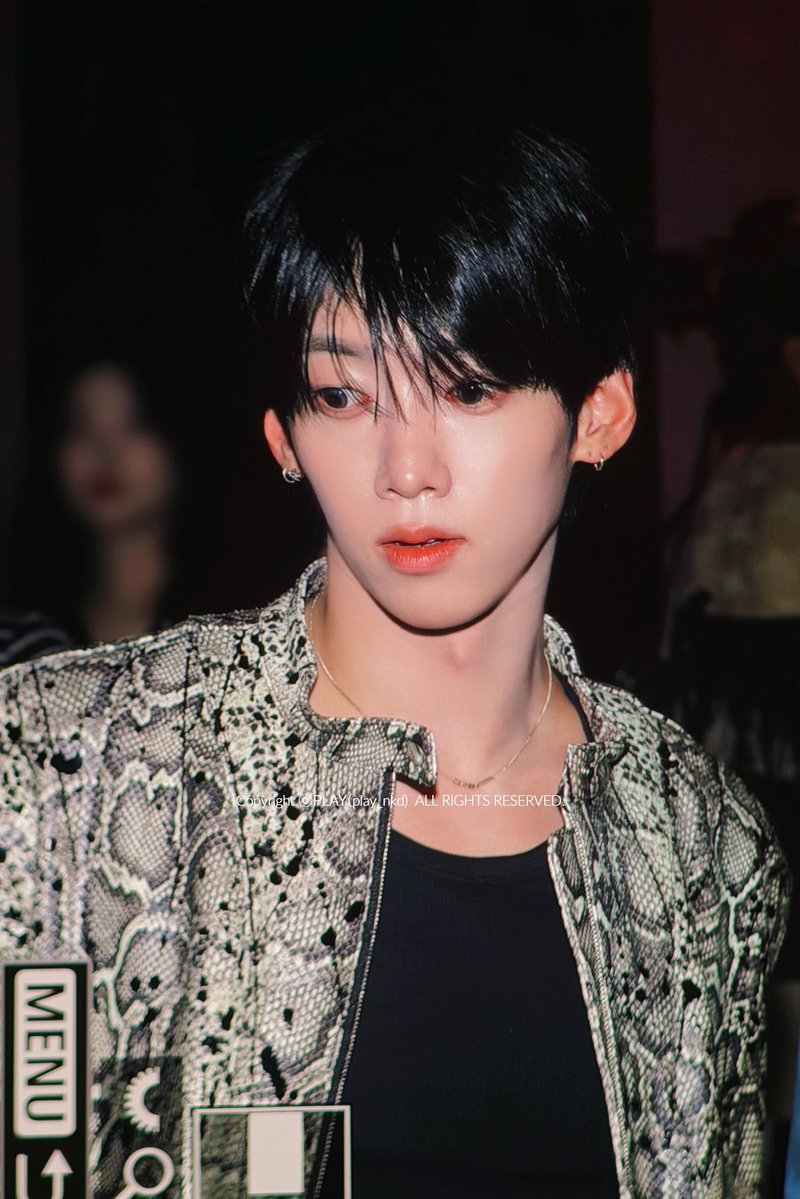 play_nkd's tweet photo. 260903 27S/S SFW 한나신
#앰퍼샌드원 #AMPERSANDONE
#나캠든 #나두빈 #KAMDEN https://t.co/U3VEtgQJ5k