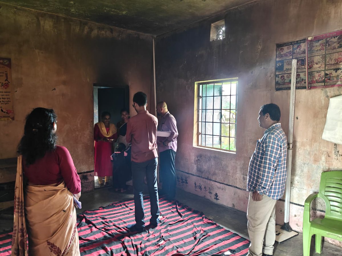 Subcoldhg's tweet photo. Field visit and interaction with Rural Housing beneficiaries were conducted at Birmanpur, Kadomali and Kandagarh villages under Ampani GP, Koksara Block. Officials were instructed to ensure the timely availability of masons and construction materials to expedite house completion. https://t.co/iVQrOTfJFJ