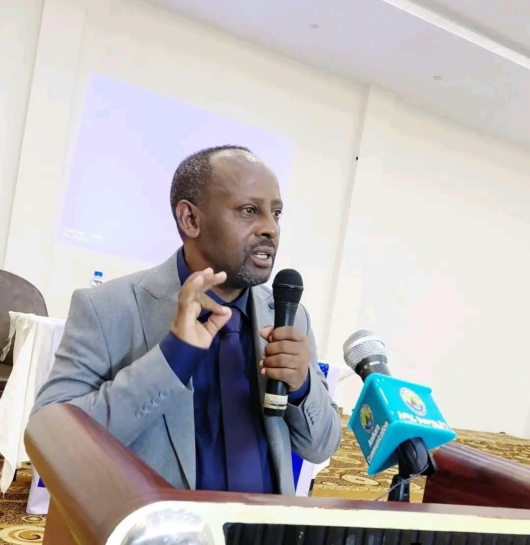 BahirdarO8493's tweet photo. "የሚዲያናኮሙኒኬሽንዘርፉበክልሉሰላምና ልማትእንዲረጋገጥየድርሻውንእየተወጣነውአቶ ዓባይመንግሥቴ

​የአማራብሔራዊክልላዊመንግሥትኮሙኒኬሽን ቢሮየ2018በጀትዓመትየሥራአፈጻጸም የተመዘገቡስኬቶችያጋጠሙተግዳሮቶችን የሚገመግምመድረክእያካሄደነው https://t.co/kx1QKotvQ7