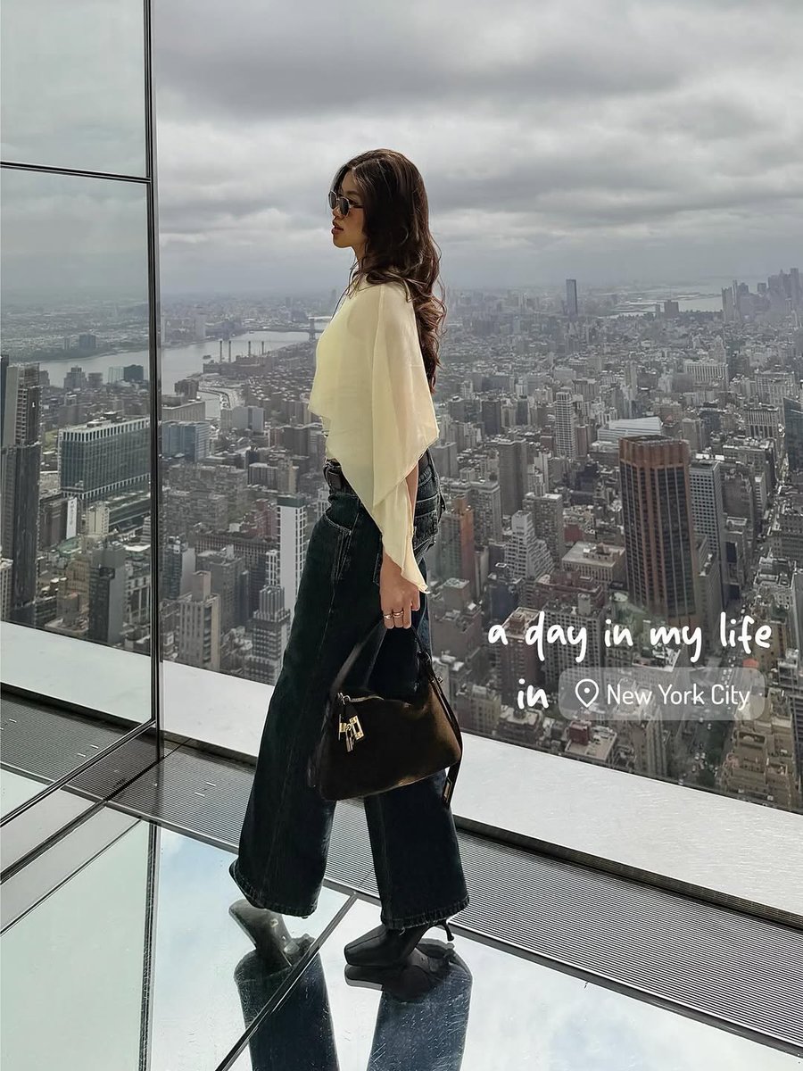 itslittlealys65's tweet photo. Hellooo NYC 🚕, working together and still traveling around for fun!! 🫶 https://t.co/PW3dchOz9j