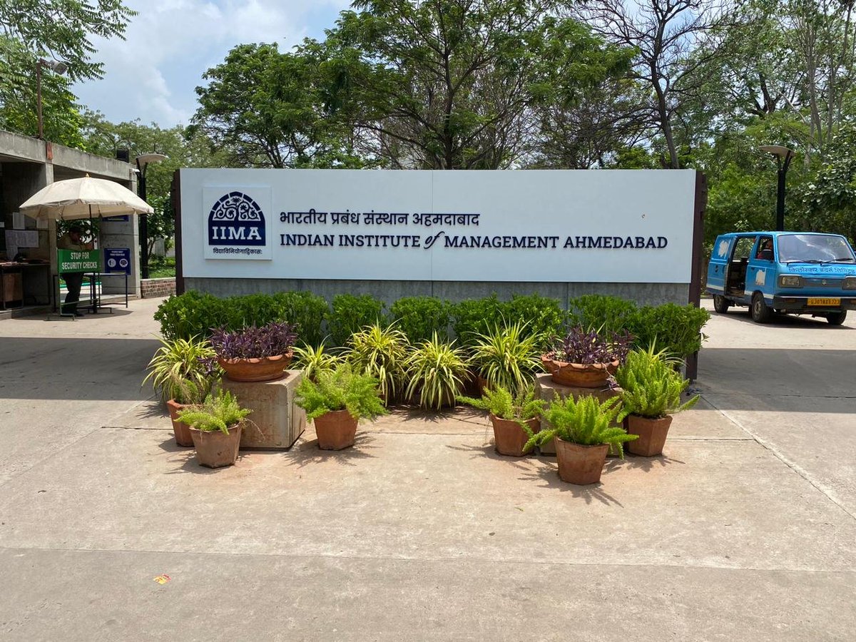 Phunsukwangduji's tweet photo. Here is my degree from IIM AHMEDABAD https://t.co/Kp5JCjbepi