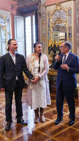 Lorenzo32843904's tweet photo. Se volete avere attenzione fate vivere i vostri figli nella merda e non mandateli a scuola

Vi daranno casa, visibilità mediatica, la possibiltà di pubblicare un libro e raccoglieranno fondi per voi

Invece se siete "solo" genitori di un bambino disabile, cazzi vostri https://t.co/fQfUNMisWf