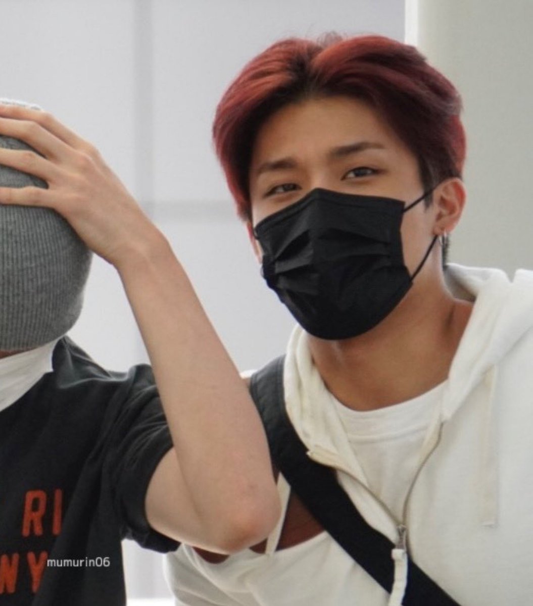 noapjw's tweet photo. janji yaa, kita yakinin jeongwoo bahwa his original tan skin is SOOOOOOO BEAUTIFUL and all agree, bener2 make him percet 1000/10💗 https://t.co/lioZ9X7ZV6