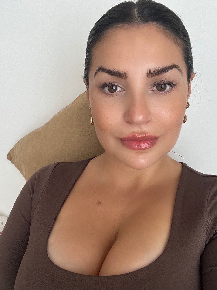 Amandafadyema's tweet photo. Heading somewhere but don’t ask me where 🤪 https://t.co/WvKBn8Y8iD