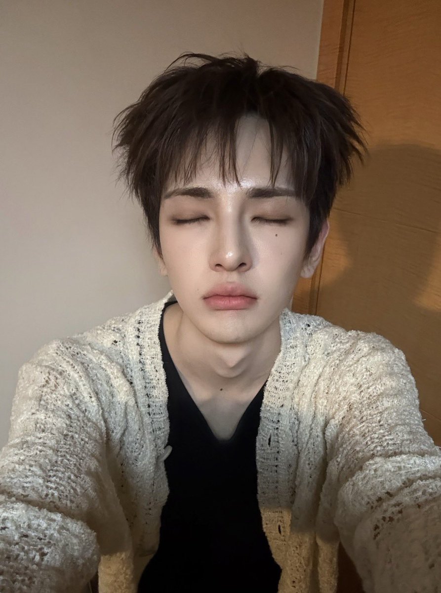 by_EPEX's tweet photo. 아웅 졸려

#EPEX #이펙스 #MU #뮤 https://t.co/NHtWfdAm5F
