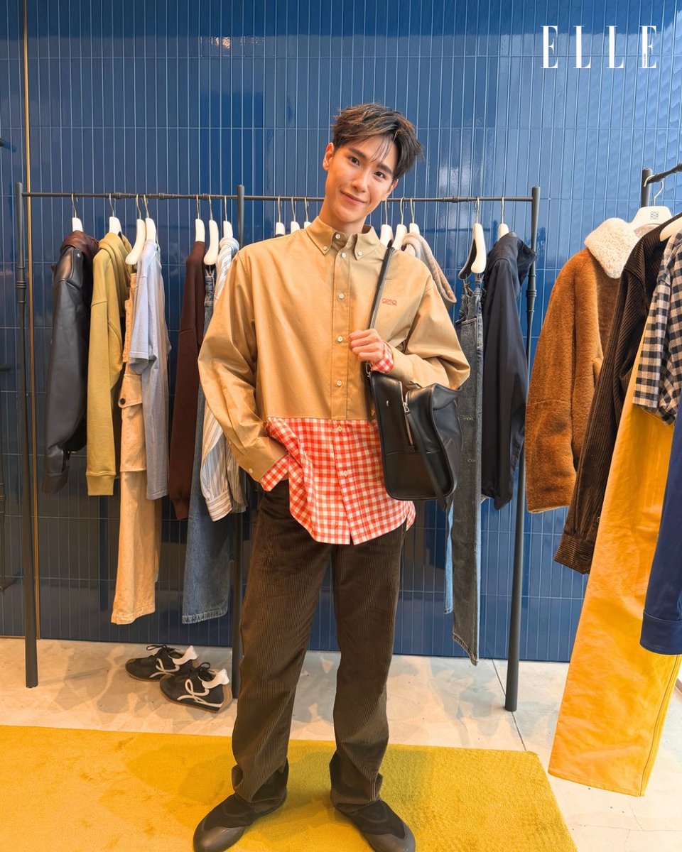 ELLEThailand's tweet photo. ลุคนี้ถูกต้อง! จูเนียร์ ปณชัย @jnnrrs พาทุกคนเยี่ยมชมการเปิดตัว LOEWE คอลเล็กชั่น Fall/Winter 2026 โดย Jack McCollough และ Lazaro Hernandez ที่สยามพารากอน 

JUNIOR LOEWE FW26 PARAGON
#ELLEThailand
#LOEWExJunior https://t.co/gaNSluUg75