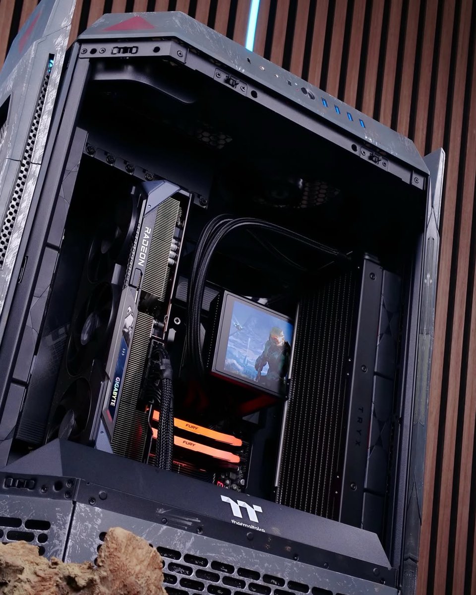 GIGABYTE_DE's tweet photo. GIGABYTE AORUS INFINITY AERO ELITE GiMATE AI TOP GAMING POWER 😎

Dank an 💘🛠📸🎥💻Cr: @ battlerigs @ aorus_turkiye

#GIGABYTE #AORUS #custompc #pcgaming #setupwars #gaminglife #AORUSINFINITY https://t.co/6aazIFilTD