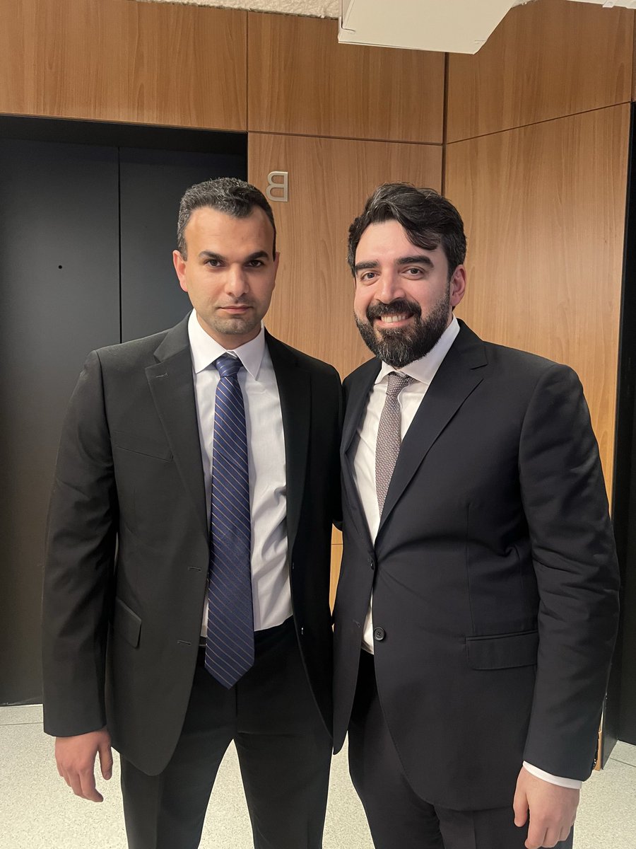 ashouralit's tweet photo. الأموال التي دفعوها لها أنا حضرت المؤتمر الأخير الذي عقدوه في واشنطن بعد دعوة المجلس الأطلسي لي وكان عبارة عن عملية تلميع للنظام ومحاولة إعادة تسويقه عن طريق تسويق أكاذيب.

ثانياً هذا المجلس يتبع اليسار الأمريكي وليس اليمين وما يقومون به غير مرحب به من قبل إدارة ترامب.

المشرف على هذا العمل عدنان الزقي وكان حاضراً بالمؤتمر دون الظهور العلني. 

ومن الأمثلة على ما جرى خلال هذا المؤتمر أنه تم استضافة المحامية البطلة زينب جواد، @zainab_jwad87 عبر زوم وعندما تحدثت عن واقع المرأة في العراق تم إسكاتها وتفنيد كلامها وإظهارها على أنها لاتتكلم بواقعيه.