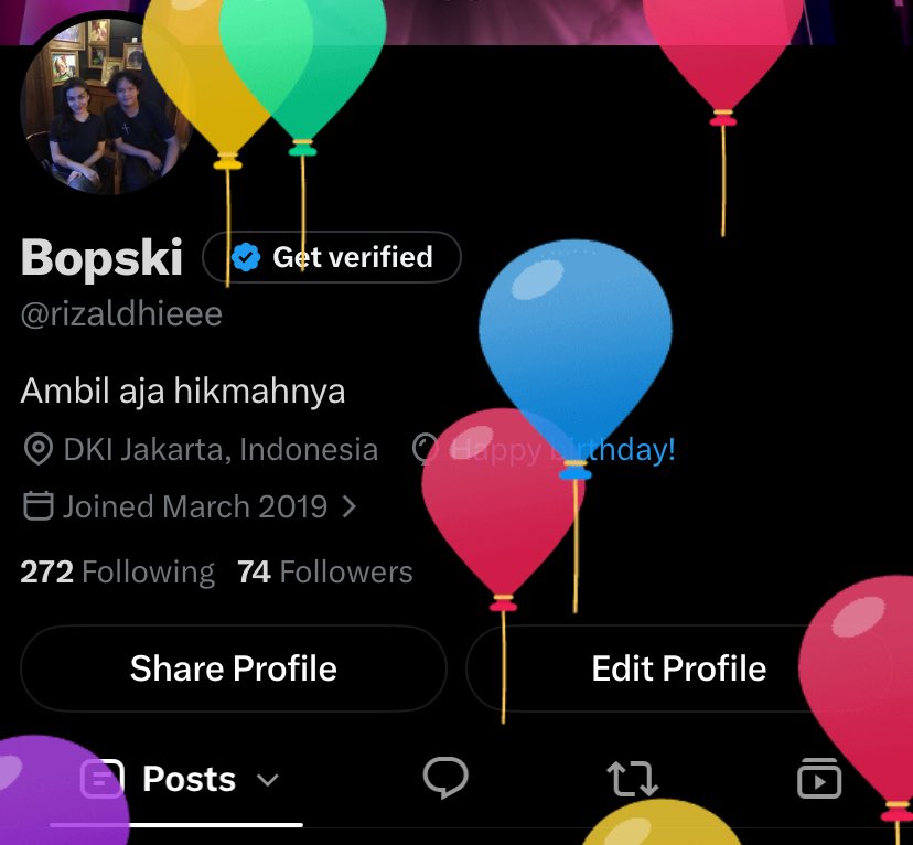rizaldhieee's tweet photo. Ape nih balon balon wkwkwkwk https://t.co/szmpfYsDHC