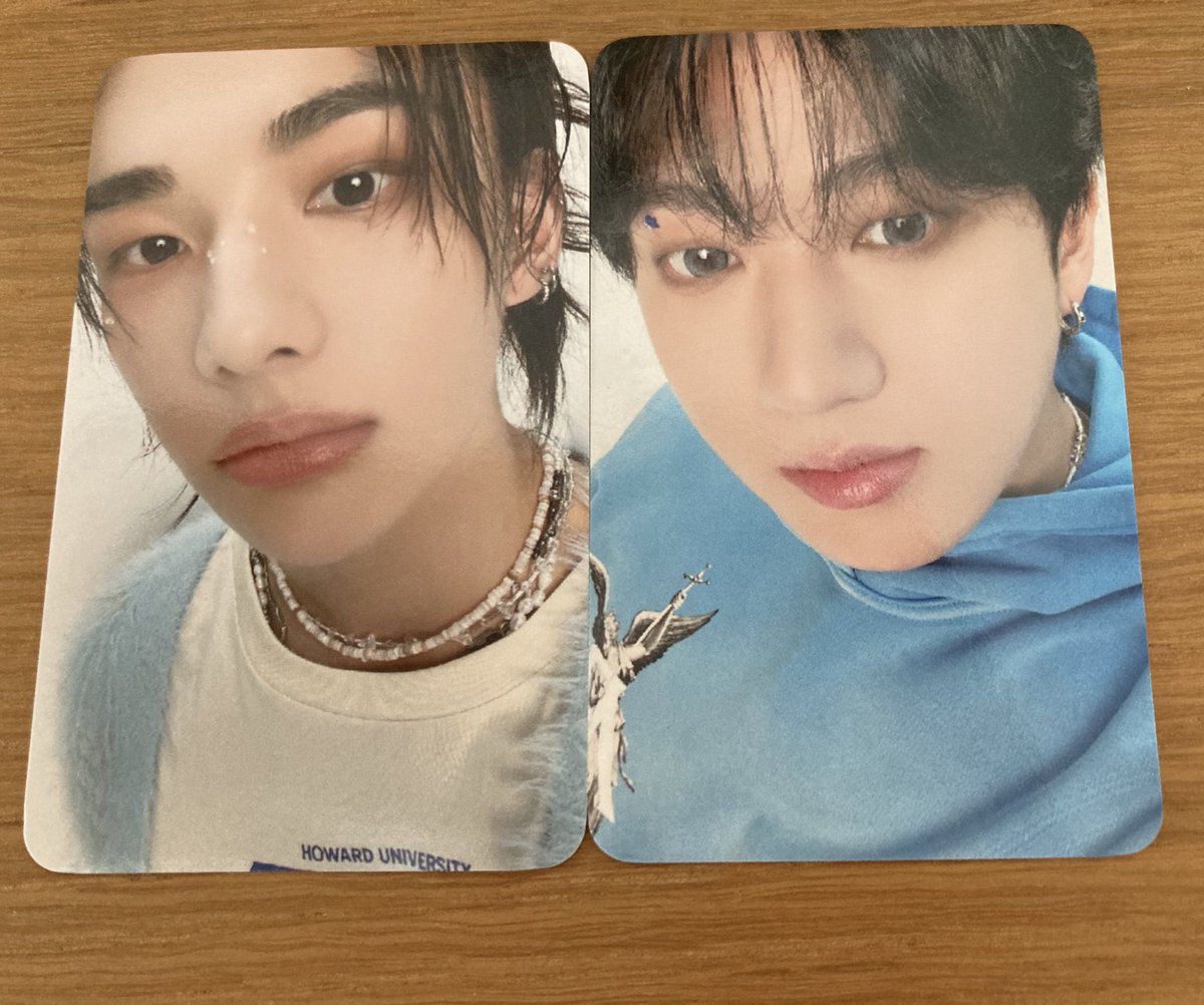 a02126820's tweet photo. StrayKids スキズ  5'clock ペンミ トレカ 特典 異種 交換

【譲】チャンビン　ヒョンジン

【求】ハン　ジソン　同種>異種

都内(渋谷、恵比寿、他要相談)、横浜手渡しで探しています🙇🏻‍♀️ https://t.co/3DXemukRmC