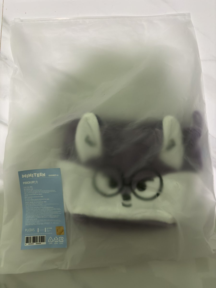 harahuruhe's tweet photo. WTS WANT TO SALE
Foxdungee Miniteen pouch 
Ready INA 
100% Official
price 440k (nego tipisss) excl adm shopee
pengiriman dari tangerang selatan
 
t. wonwoo miniteen seventeen svt dudung foxdungee miniteen pouch merch seventeen pop up store https://t.co/4PE8Vy2XUZ