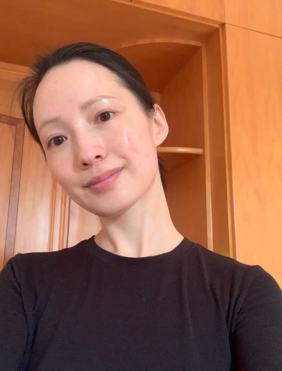 s58245's tweet photo. 爱自拍 爱搞怪 爱臭美  古灵精怪类型的 这款在X受欢迎吗？ https://t.co/wwQ0AoKDlq