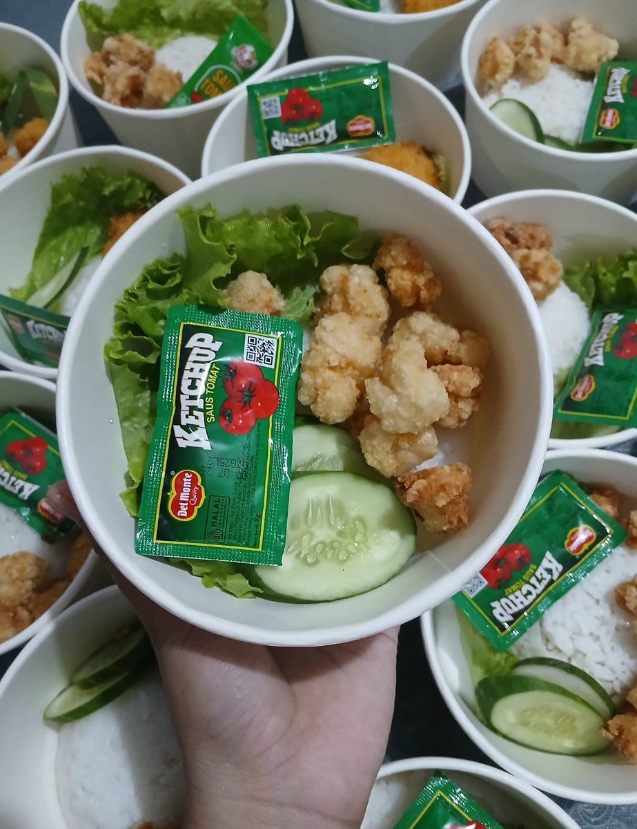 toodumbtodai's tweet photo. Bismillah HELP RT

aku lagi butuh uang buat pegangan, makanku sama nenek 🥹🙏

beli daganganku yuk, nasi serba 10ribu ajaaa untuk yg mau bayar fidyah, jumat berkah, berbagi dan lain lain
dom palembang ya https://t.co/ueZCM6jYWV