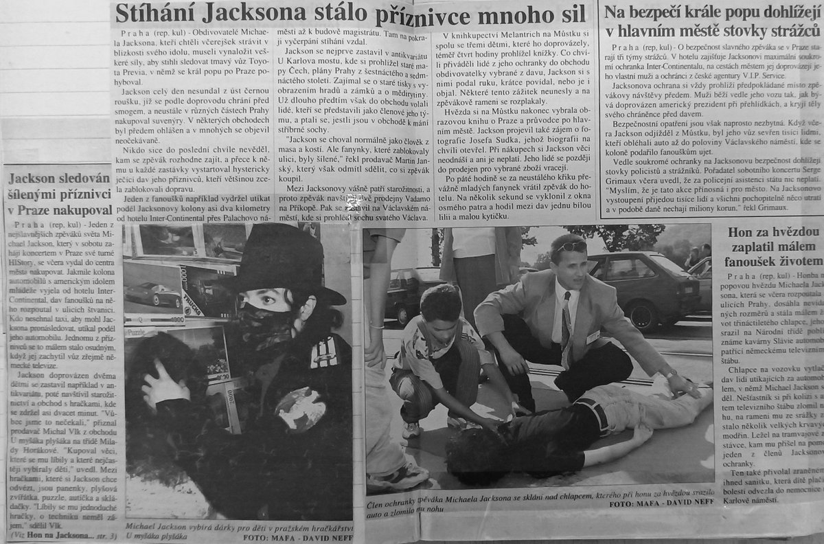 MichalOpitz's tweet photo. Před 30 lety přistál na pražském letišti Michael Jackson. 7.9. 1996 pak zahajoval na Letné své HIStory tour.
Pro Prahu to byl výjimečný a hodně šílený týden. 
#michaeljackson #praha #prague #HIStory https://t.co/b3ryCqg0zt