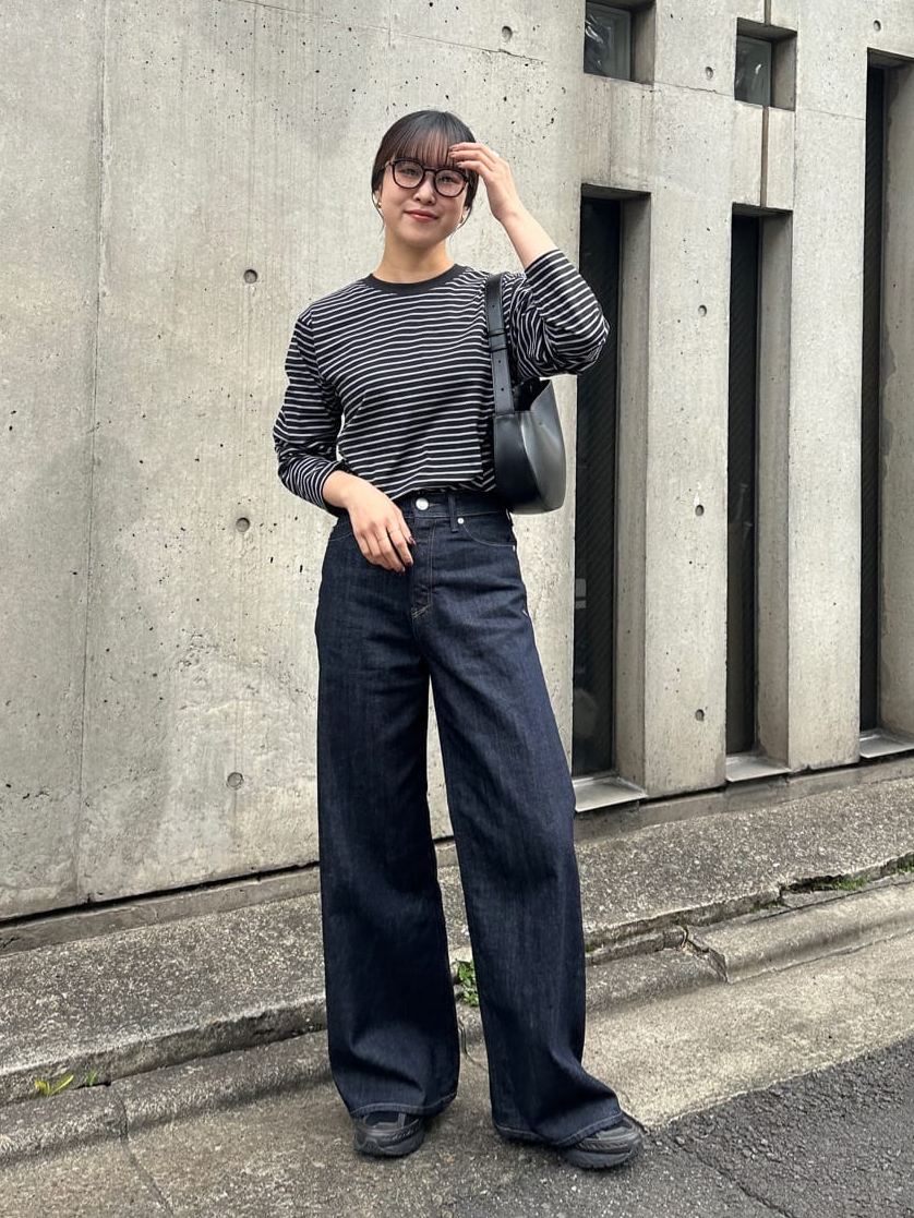 yanuk_official's tweet photo. 秋の先取り��ンウォッシュデニム♡
スタッフのスタイリングをヒントに。
#YANUK #ヤヌーク #デニム https://t.co/oSOU6IVhWC