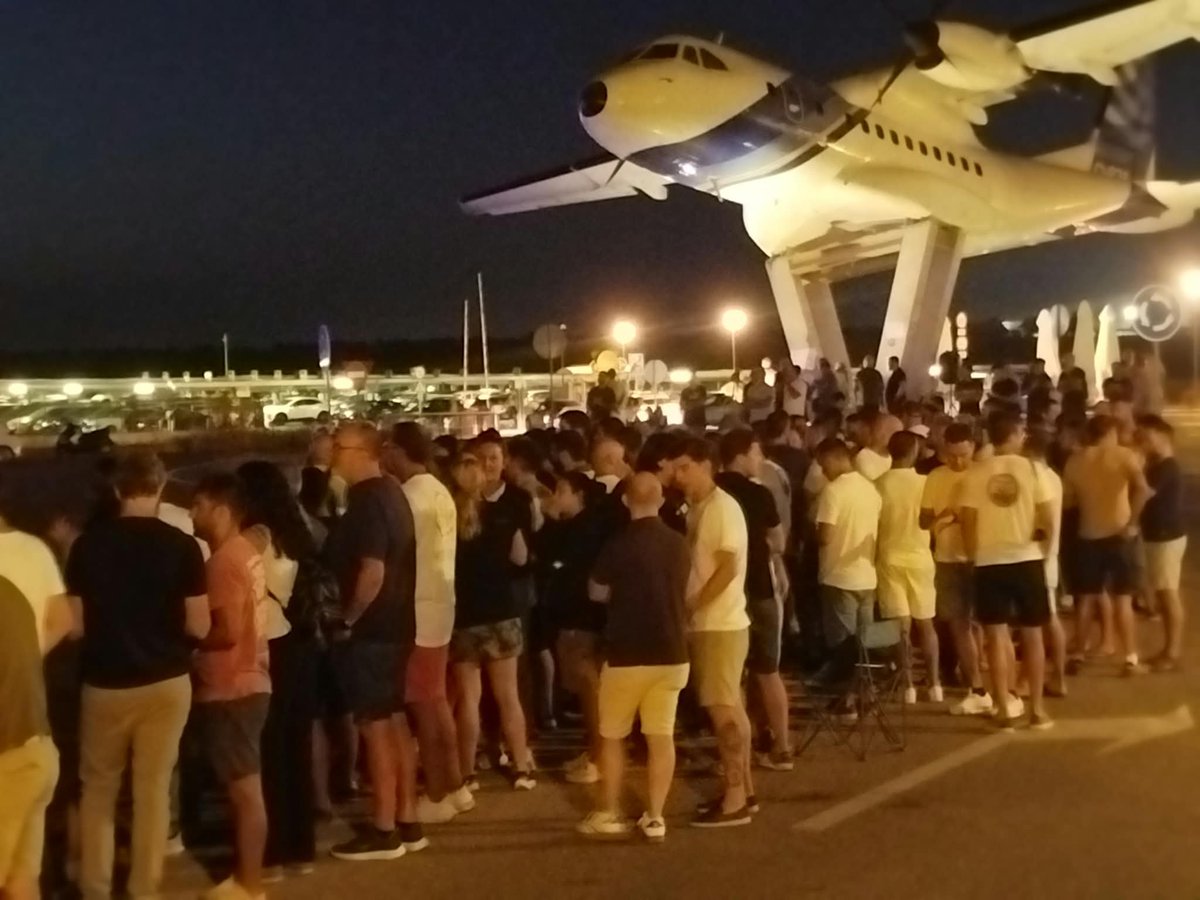 Javi69293720's tweet photo. #AirbusHuelga https://t.co/9BdYJHVUVB