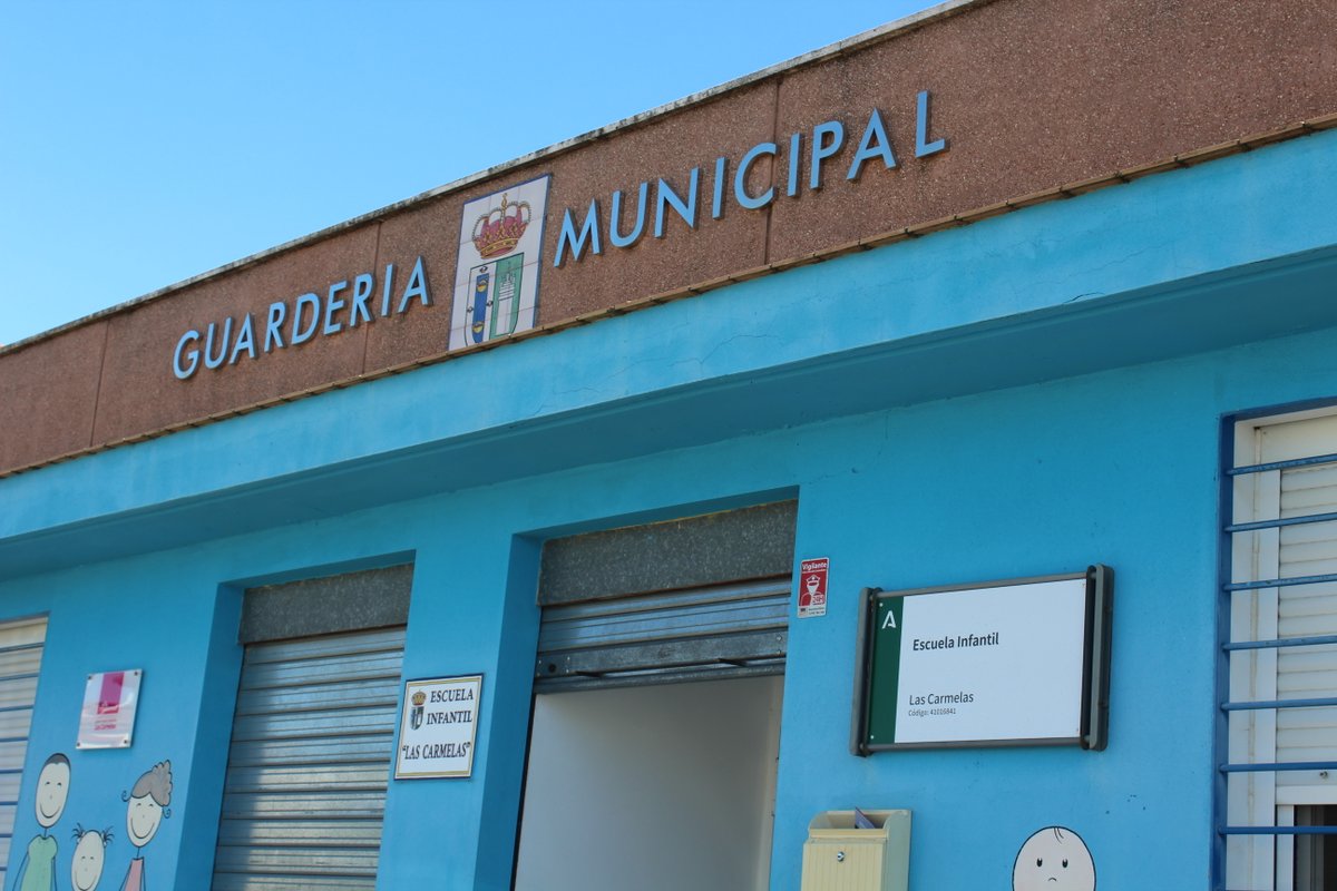 AytoGines's tweet photo. 👶🏻 Hoy jueves día 3 comienza el curso 2026-2027 para el alumnado de 0 a 3 años de las escuelas infantiles de Gines. 
✍🏻 Son 268 plazas distribuidas entre las escuelas infantiles Las Carmelas, Pinocho, El Angelito, Aventura y Paidós. 
‼️ FELIZ INICIO DE CURSO ‼️ 
#SienteGines https://t.co/Ck7AgcGpYo