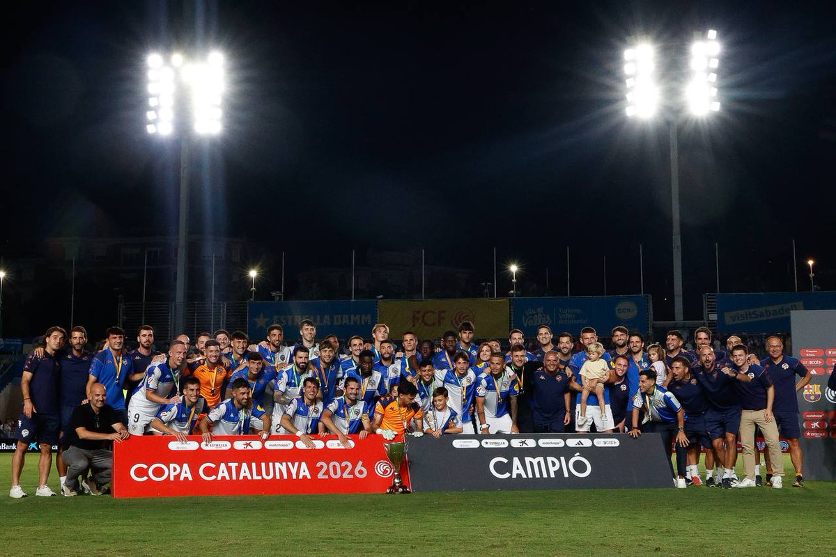 iSabadellcat's tweet photo. El @CESabadell s'endú la Copa Catalunya, la segona de la seva història. 

https://t.co/9HzRk6lENq https://t.co/vySO2iDAYU