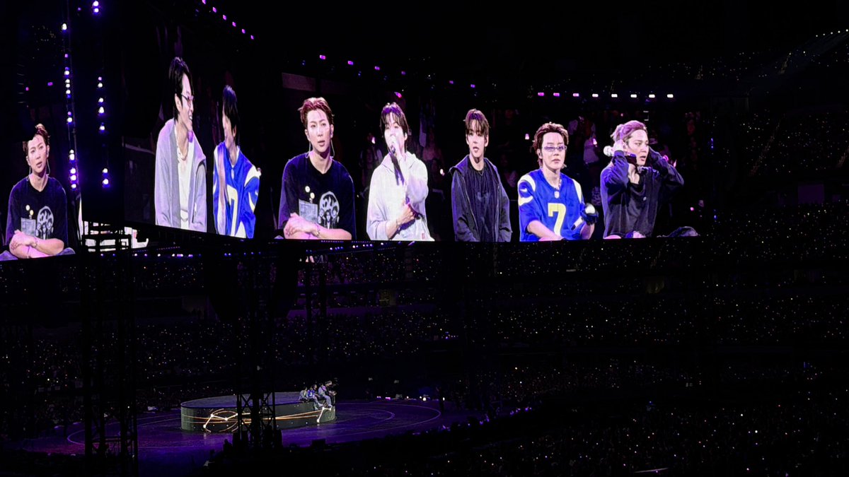 chanrbit's tweet photo. bye bye la ily https://t.co/OyAZDvkJoJ