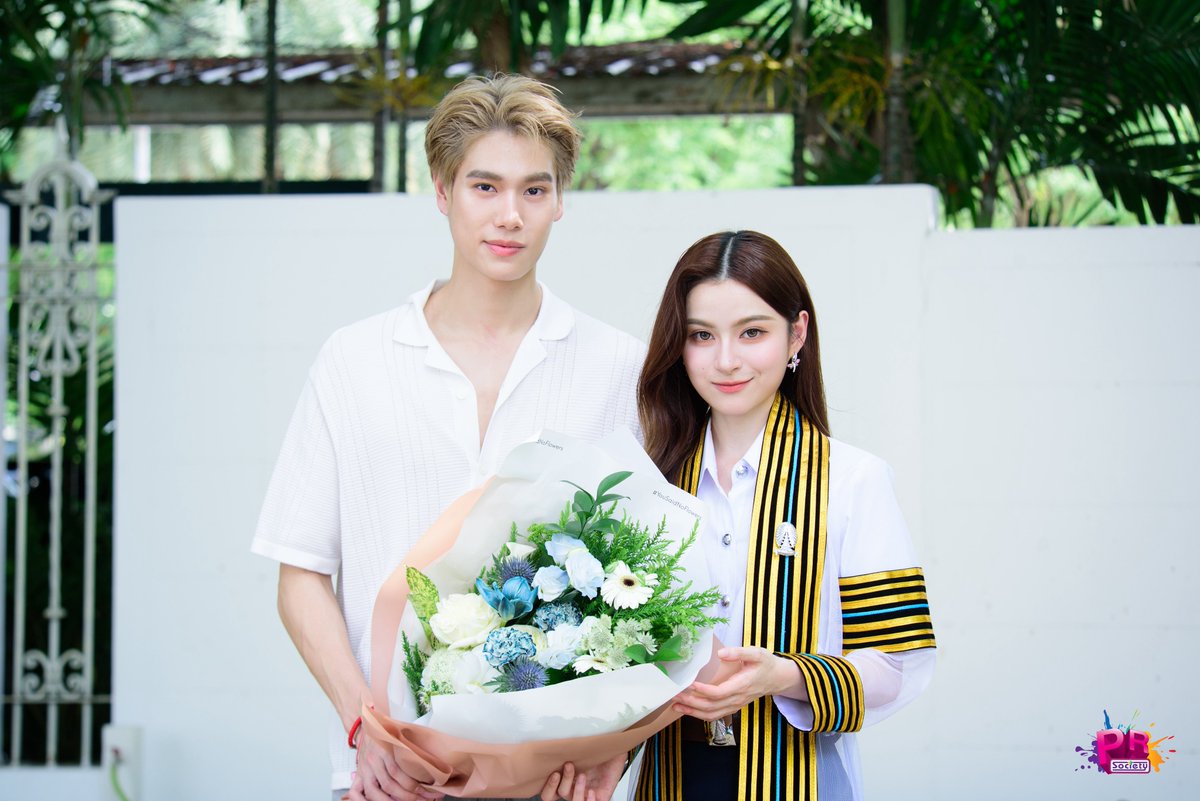 PRSocietyNews's tweet photo. เจ้าฟ้าฮ่าม “ภูวินทร์” มาร่วมแสดงความยินดีในวันนี้ด้วยค่า 

#PrimiilyGraduationsDay
#primiily #phuwintang https://t.co/DEIKBL0NsF