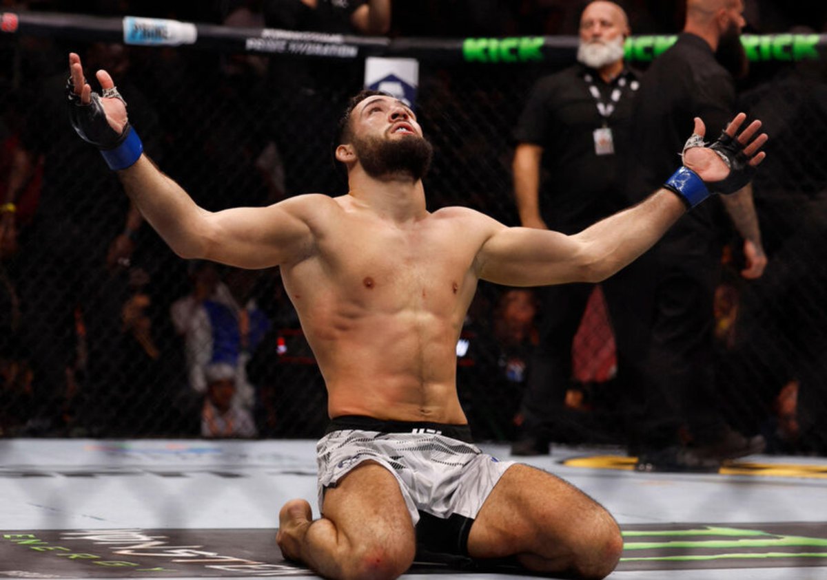 MMAPropagande's tweet photo. 🇫🇷 Nassourdine Imavov aurait obtenu son title-shot et devrait affronter 🇺🇸 Sean Strickland pour le titre MW à #UFC335 !

Strickland avait déjà battu Imavov en short-notice et avait même déclaré (fut un temps) qu'il préférait "laver" cette défaite plutôt que d’obtenir un title-shot.

Il va finalement avoir l'occasion de faire les 2 si cela est confirmé !

📅 12 décembre 2026
📍 Las Vegas, USA 🇺🇸
[Via : @realkevink]